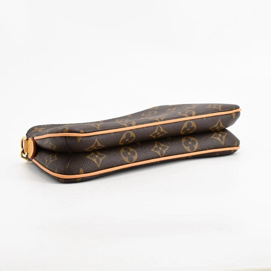 Pochtte Liv Monogram Brown magnetsbykathi