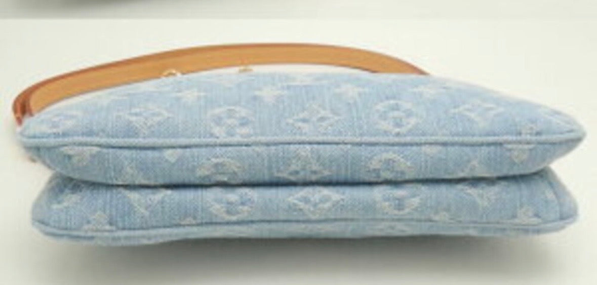 Pochtee Liv Denim Blue magnetsbykathi
